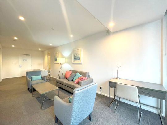 3303/151 City Road - Photo 1