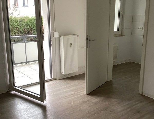 Komm nach Heisingen! Schöne, renovierte 3 Zimmer mit Duschbad und Balkon, auf Wunsch mit eigenem Garten - Foto 1