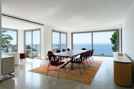 À seulement quelques pas de la plage, cette magnifique Villa b - Photo 3