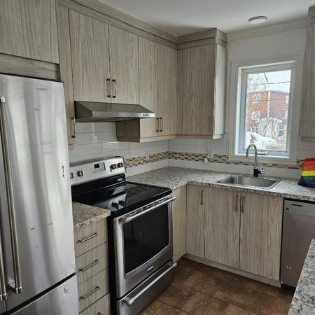 MAISON À LOUER - DISPONIBLE MAINTENANT - Photo 4