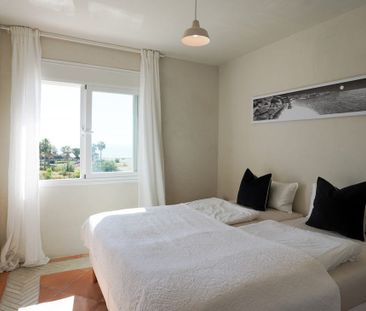 4 Av. Pablo Ruiz Picasso, San Pedro de Alcantara, Andalusia 29670 - Photo 6