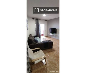 3 room luxury Flat for rent in Santa Cruz de Tenerife, Spain - Photo 4