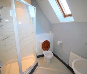 2 bedroom semi-detached house to rent - Photo 3