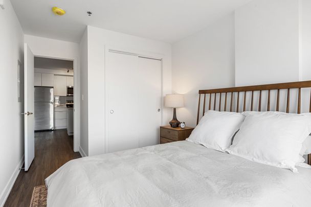 For Lease - 1354 CARLING Avenue Unit# 410, Carlington - Central Park, Ontario - Photo 1