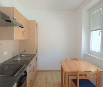 KREMS-ZENTRUM, Helle 3-Zimmer Wohnung zu vermieten - Photo 6