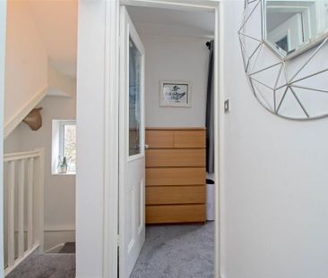 2 bedroom maisonette to rent - Photo 6