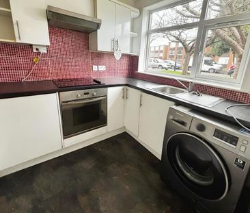 Studio to rent - Photo 2