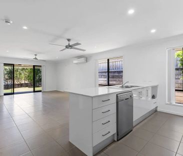 “Spacious Family Living and Effortless Entertaining in Bellbird Park” - Photo 4
