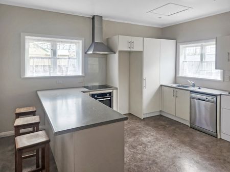 Waiwhetu Living - Photo 2