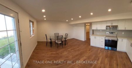 For Lease - 18 Frank Kelly Drive, East Gwillimbury, Ontario - Photo 4