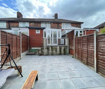 2 bedroom terraced house to rent - Photo 4
