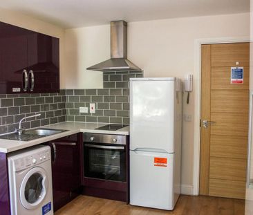 Studio to rent - Photo 6