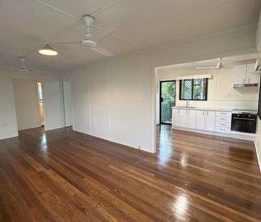 15A Caroline Street, Aitkenvale QLD 4814 - House For Rent | Domain - Photo 2