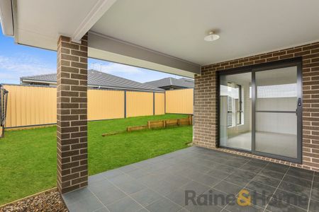 16 Bataan Road, Edmondson Park, NSW 2174 - Photo 4