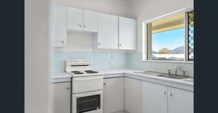 Charming Family Home in Sought After Redlynch - Photo 3