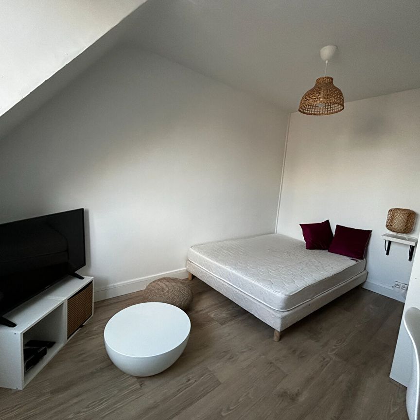 Location Appartement 1 pièce 20m² - Photo 1