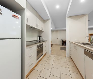 Spacious Two Bedroom Unit - Photo 5