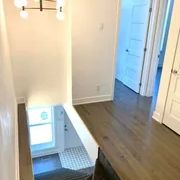 1 room apartment of 84m² in Montreal - Photo 2