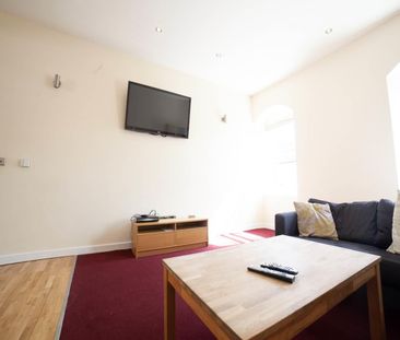 Flat 2 Seion Chapel Ambrose Street - Photo 1