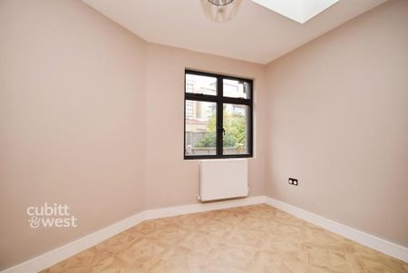 2 bedroom semi-detached bungalow to rent - Photo 4