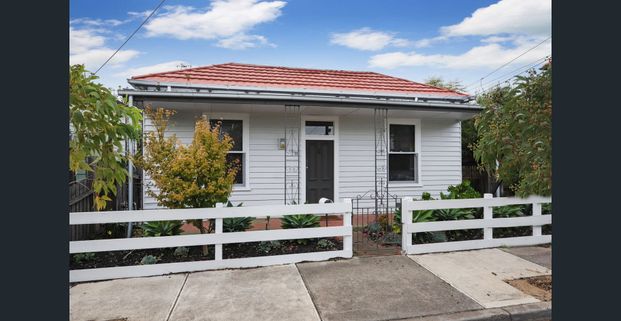 HEART OF SEDDON VILLAGE! - Photo 1