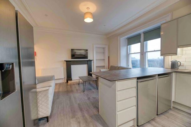 8 bedroom flat share to rent - Photo 1