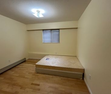 1-br Suite – 4050 Mcgill Street, Burnaby V5c 1m5 - Photo 6