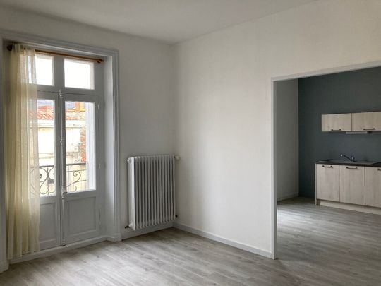 Location appartement 2 pièces, 52.00m², Fontenay-le-Comte - Photo 1