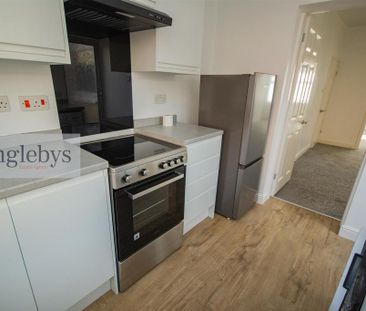 2 bedroom terraced house to rent - Photo 6