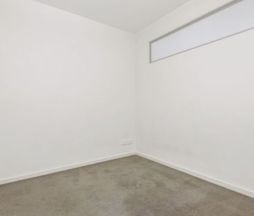 204/8 Exploration Lane, Melbourne - Photo 4