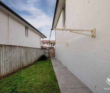 Townhouse for Rent - Photo 5