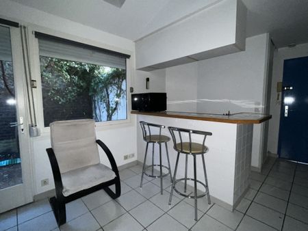 Studio - 18,73m2 - Henriville - proche centre ville - courette - Photo 4