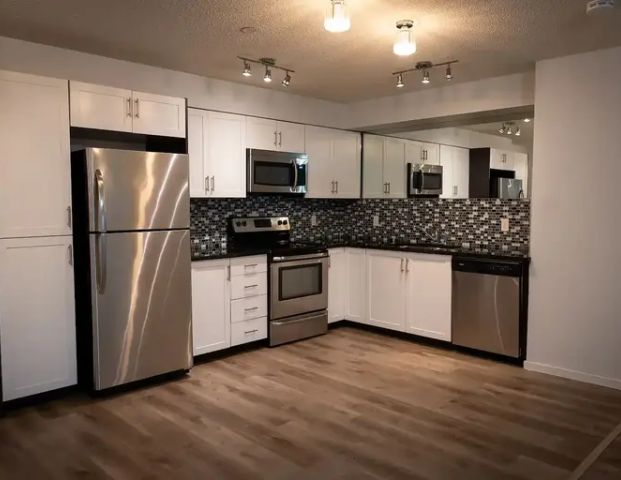 Cozy 2 Beds 2 Baths Condo Unit | 1304 - 279 Copperpond Common Southeast, Calgary - Photo 1