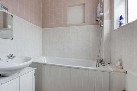 High Street, Winslow, MK18 - Photo 4