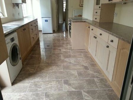 Room in a Shared House, Waddon Park Avenue, CR0 - Photo 3