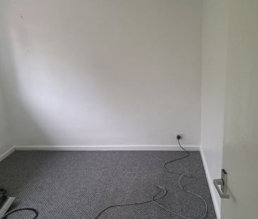 3 Bed Semi-Detached House, Tavern Avenue, NG8 - Photo 4