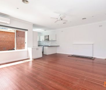 129 Thomas Street, Hampton VIC 3188 - House For Rent | Domain - Photo 2