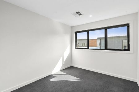 3/9 Braybrooke Street, - Photo 3