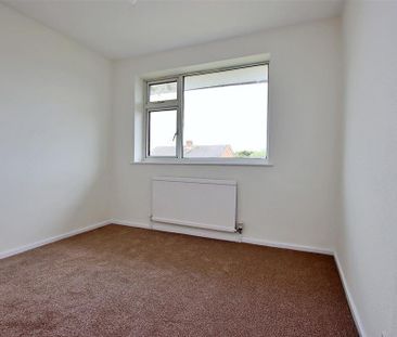 2 bedroom maisonette to rent - Photo 3
