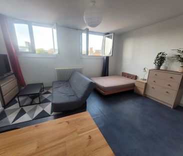 Location Appartement 1 pièce 31m² ROUBAIX 59100 - Photo 1