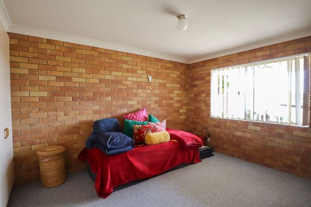 NEAT AND TIDY UNIT - Photo 1