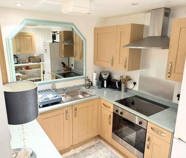 1 bedroom flat to rent - Photo 6