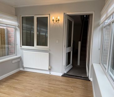 2 bedroom terraced house to rent - Photo 3