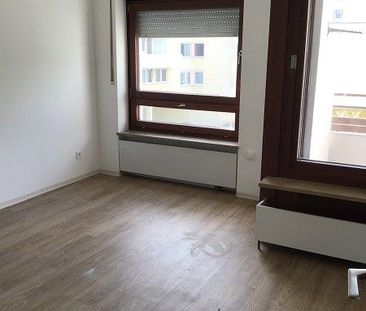 Weihnachten im neuen Zuhause! Renovierte 2-Zimmer-Stadtwohnung mit ... - Photo 2