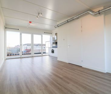 Te huur: Studio Lange Lombardstraat in Den Haag - Photo 2