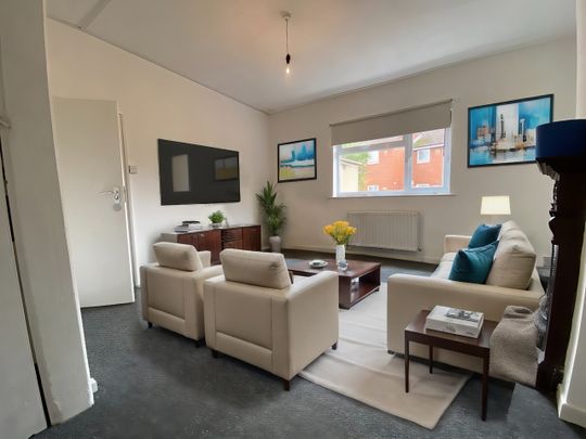 3 Bed End Terrace, Mogg Street, BS2 - Photo 1