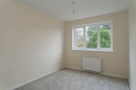 Asquith House, Banstead - Photo 5