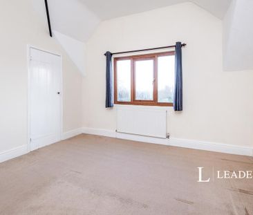 2 bedroom semi-detached house to rent - Photo 5