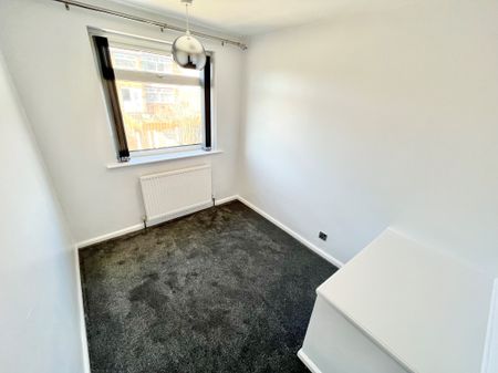 3 bedroom house to rent Willow Close, Brinsworth, Rotherham, S60 - Photo 3