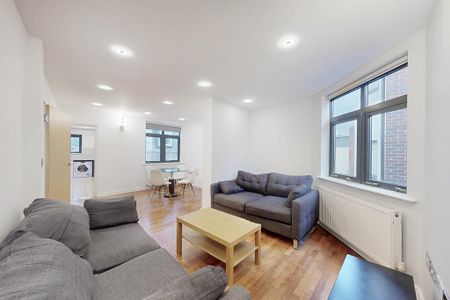 3 bedroom flat to rent - Photo 5